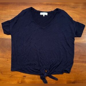 John + Jenn Women’s Navy Short Sleeve Front Tie Knit Shirt Sz M